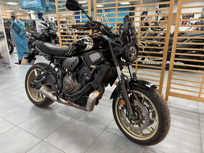 XSR 700 ABS