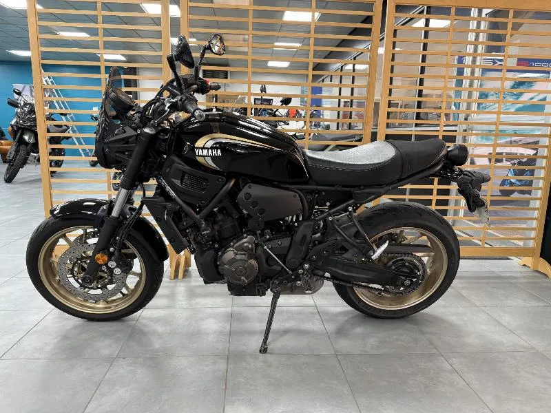 XSR 700 ABS