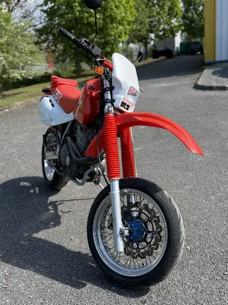 XR600