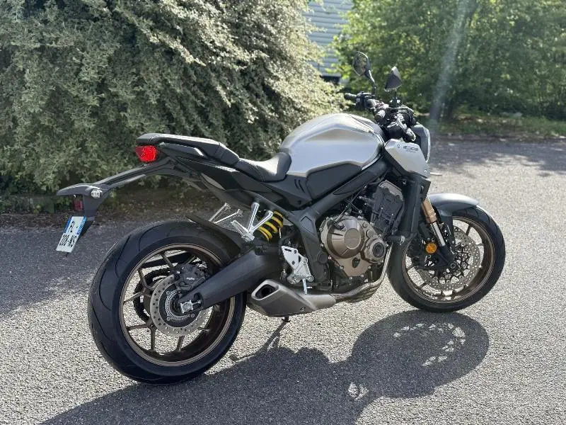 CB 650 RA