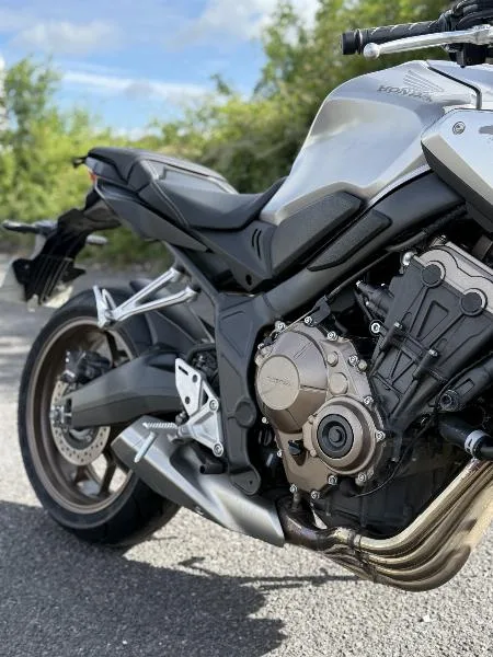 CB 650 RA