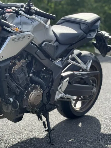CB 650 RA