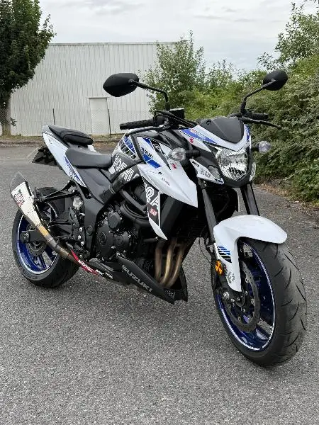 GSXS 750
