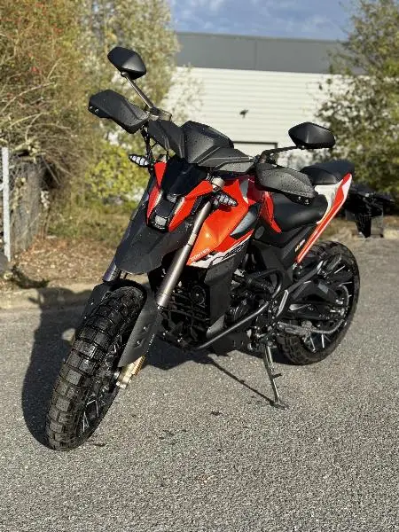 125 HYPER TRAIL