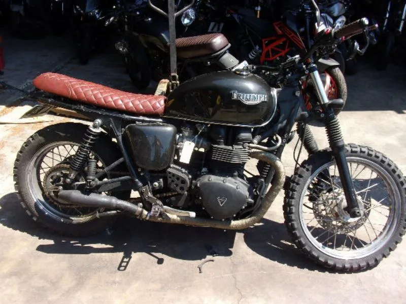 BONNEVILLE 865 T100 IE