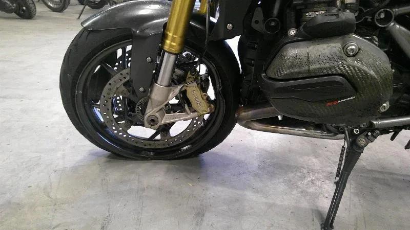 R 1200 R