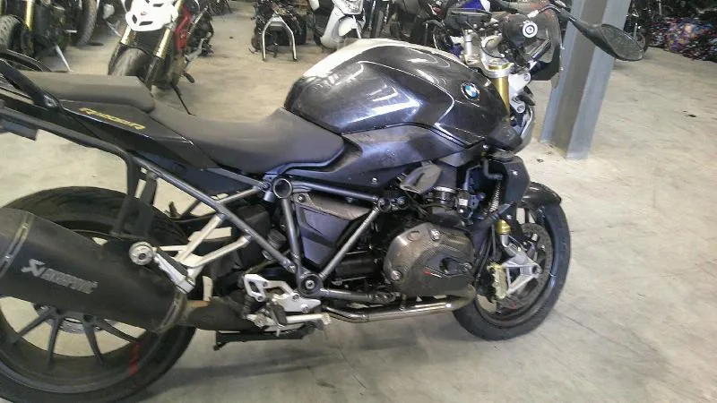 R 1200 R
