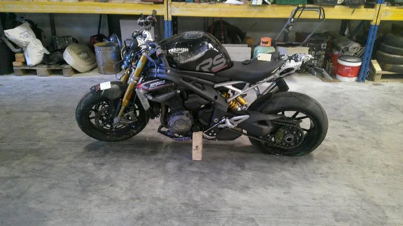 SPEED TRIPLE 1200