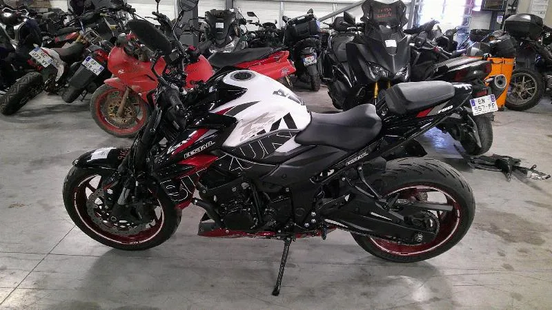 GSXS 750