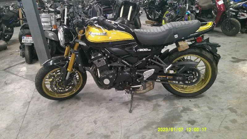 Z 900
