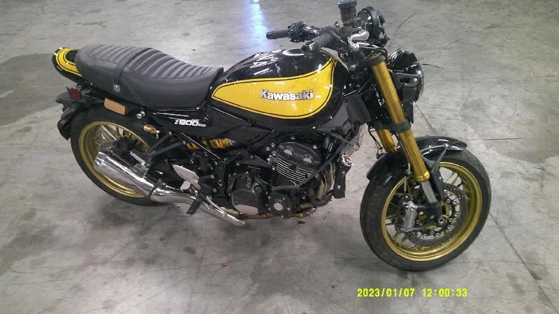 Z 900
