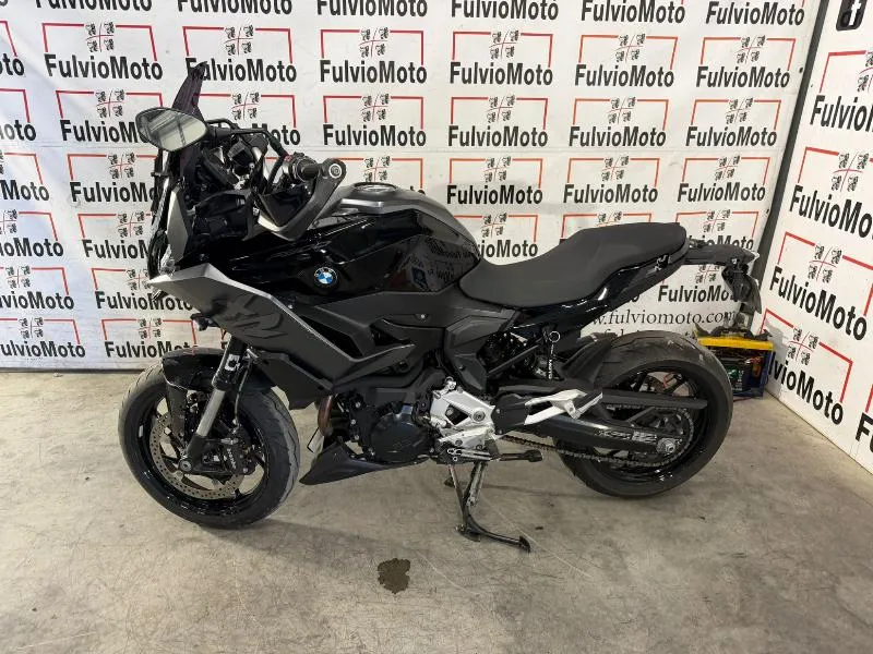 F 900 XR