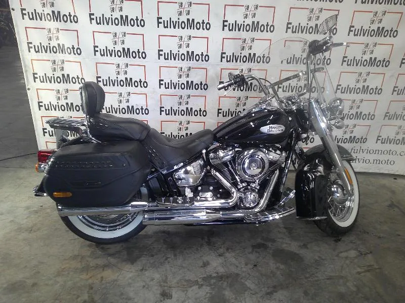 SOFTAIL HERITAGE 1745 CLASSIC 2021