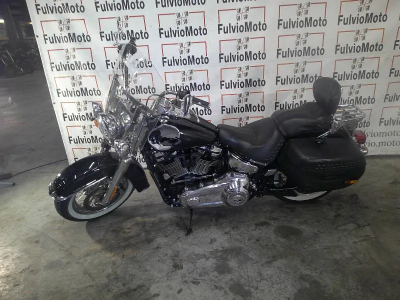 SOFTAIL HERITAGE 1745 CLASSIC