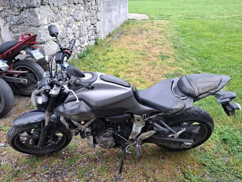 MT07