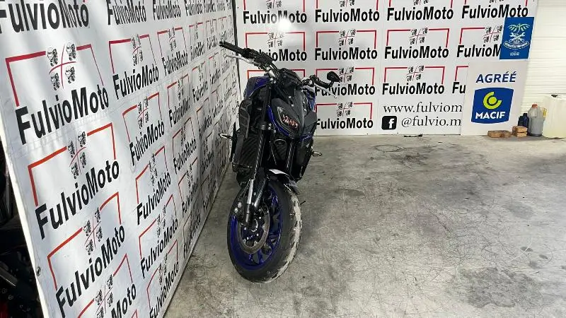 MT09