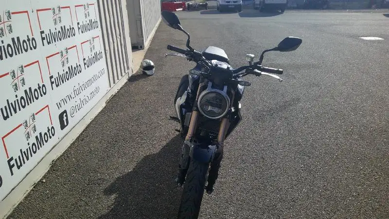 CBR 300 R