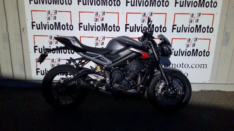 STREET TRIPLE 765 RS