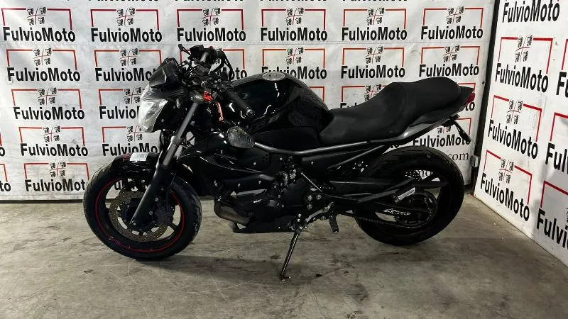XJ6N