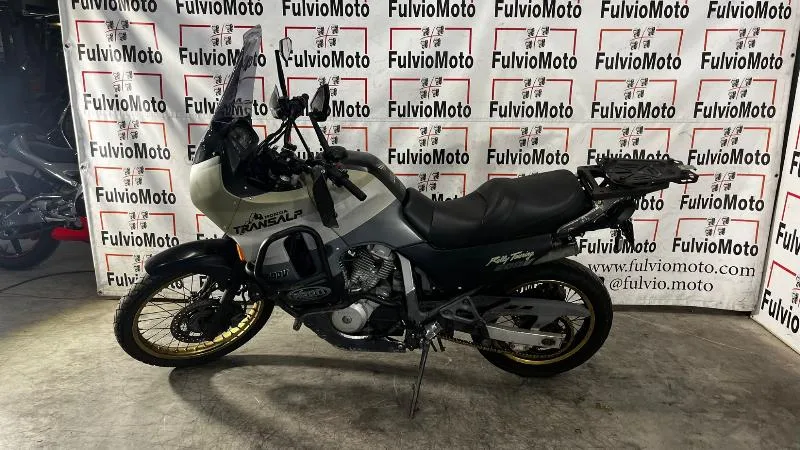 TRANSALP 600