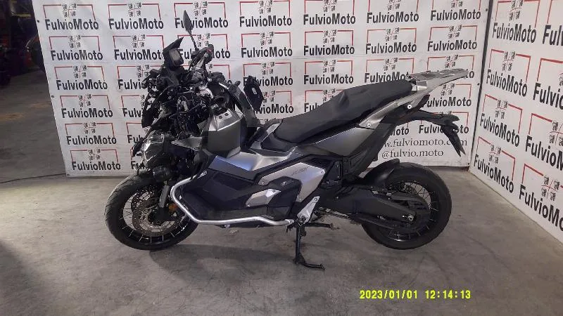 XADV 750
