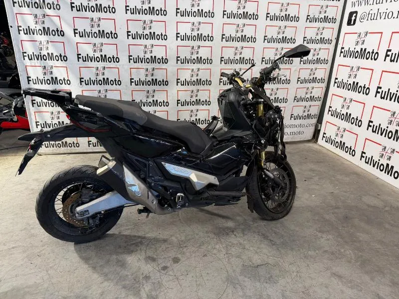 XADV 750