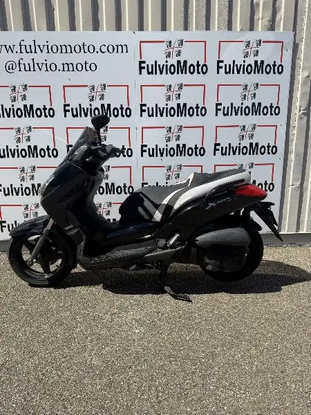 XMAX 125