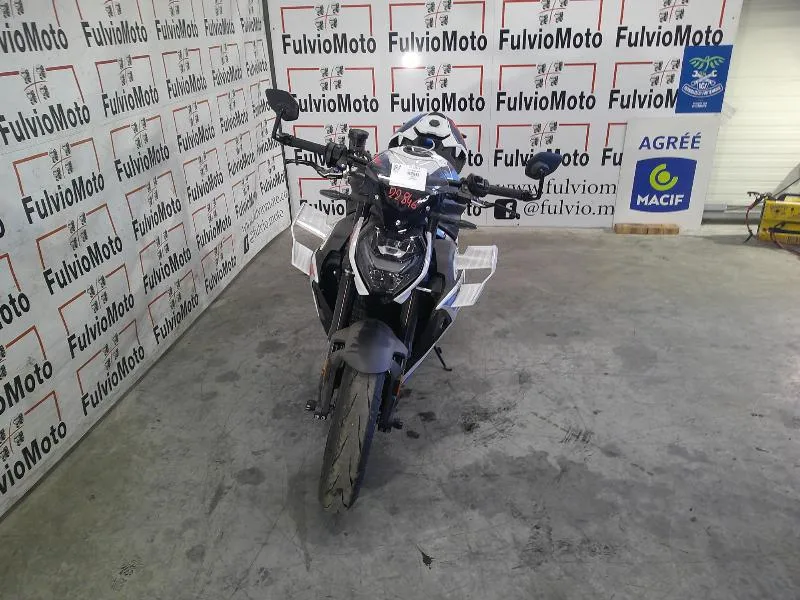 M 1000R