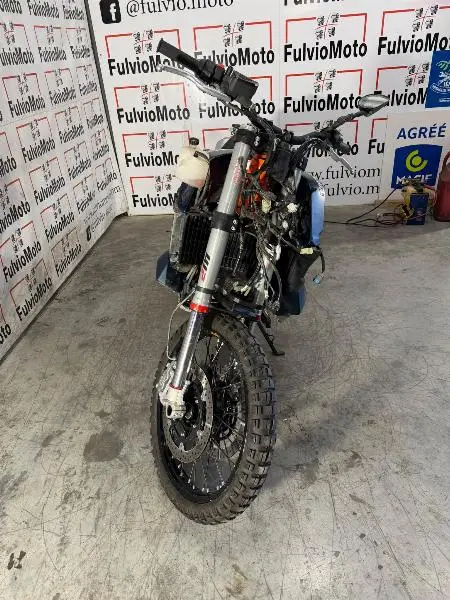 890 ADVENTURE R