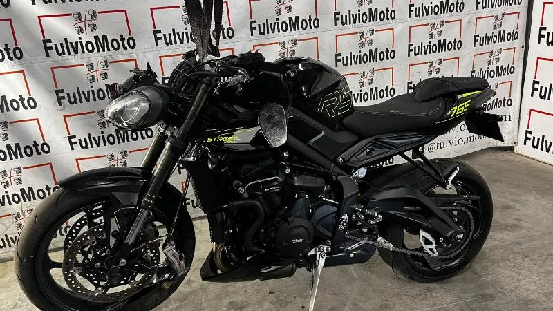 STREET TRIPLE 765 RS