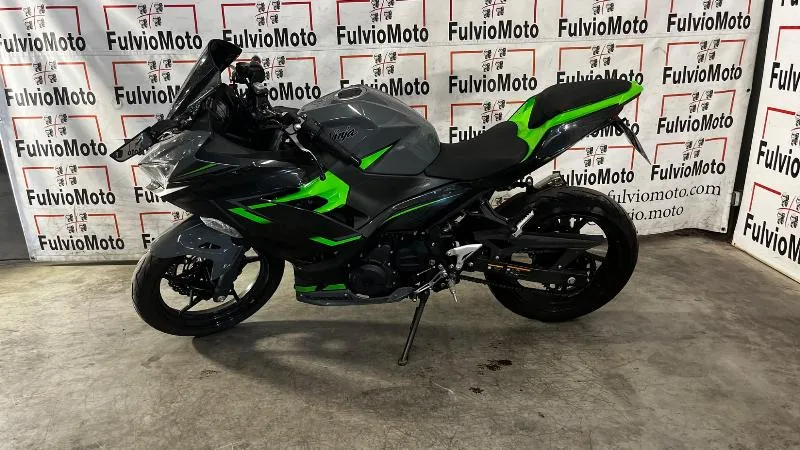 NINJA 400