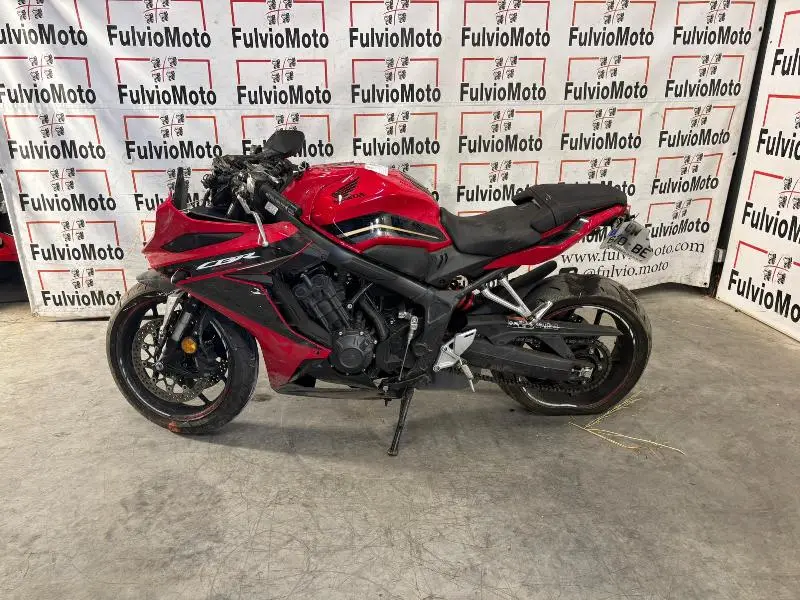 CBR 650  R