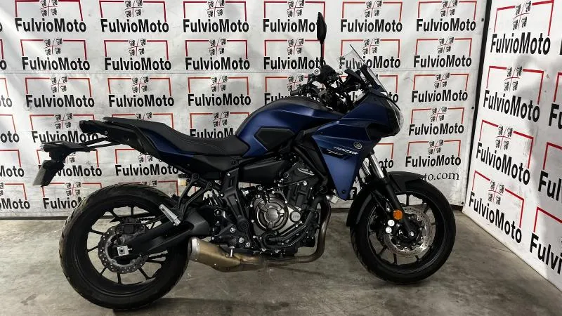 TRACER 700