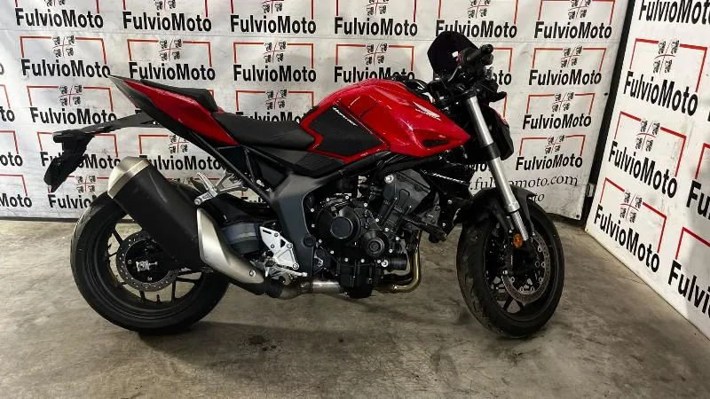 CB 1000 R 2025