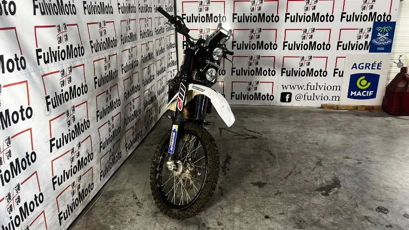 690 ENDURO