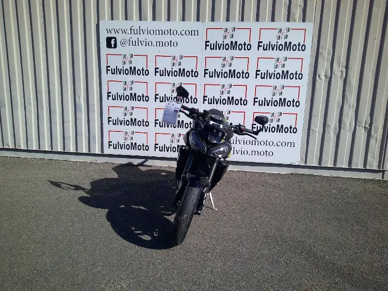 STREET TRIPLE 765 RS