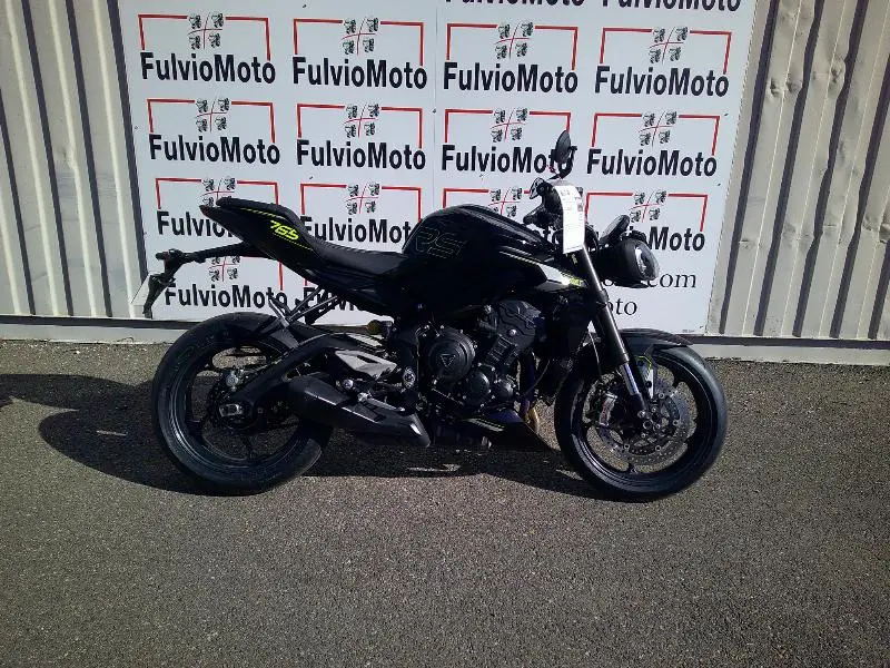 STREET TRIPLE 765 RS