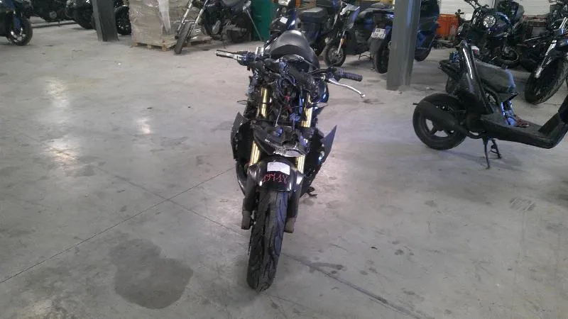 Z 1000