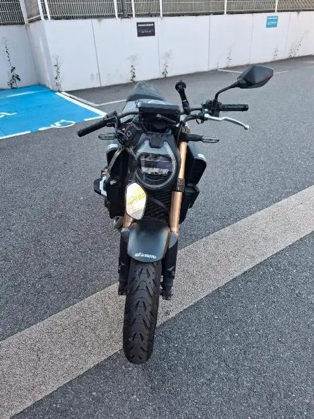 CBR 650  R