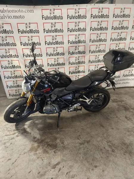 R 1250 R