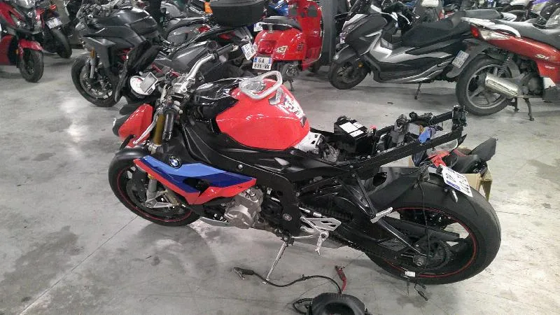 S 1000 R
