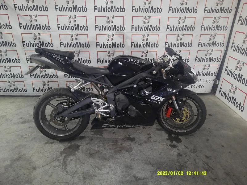 DAYTONA 675