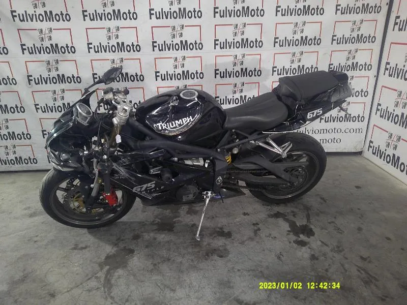DAYTONA 675