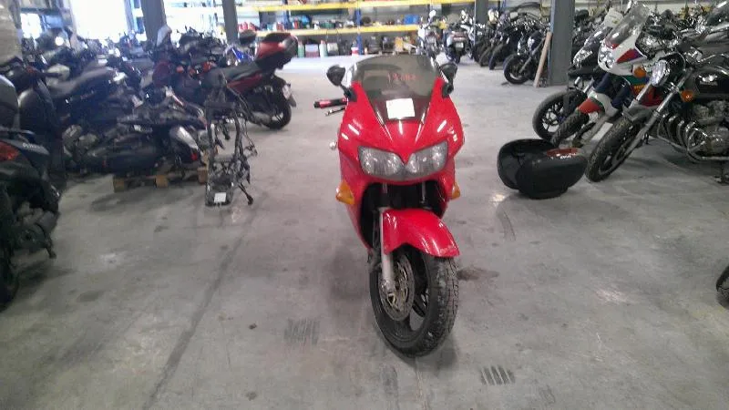 VFR 800 F