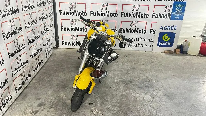 MONSTER 900