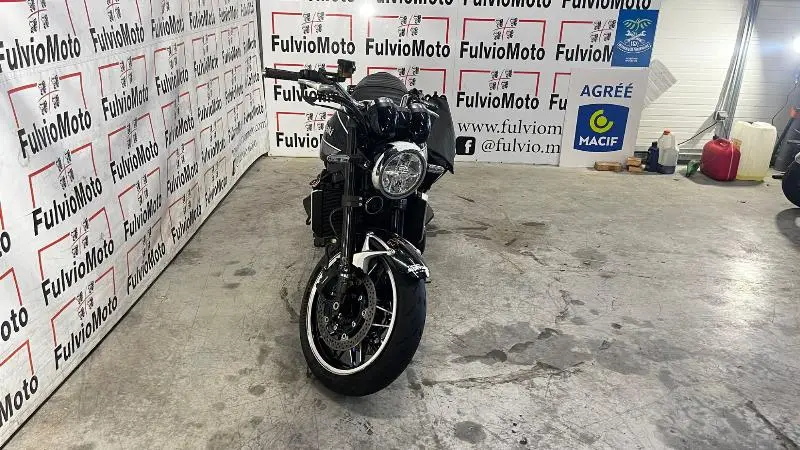 Z 900