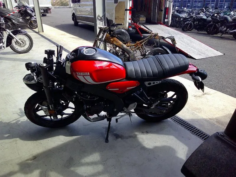 XSR 125