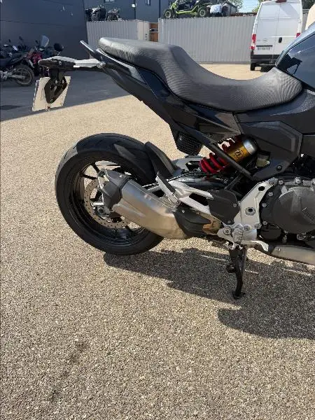 F 900 XR