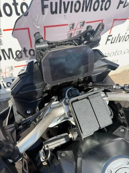 F 900 XR
