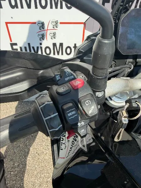 F 900 XR